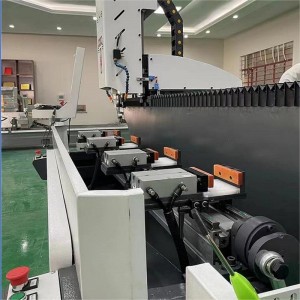 1.5m CNC Lathe Precision Automatic CNC drilling and milling machine